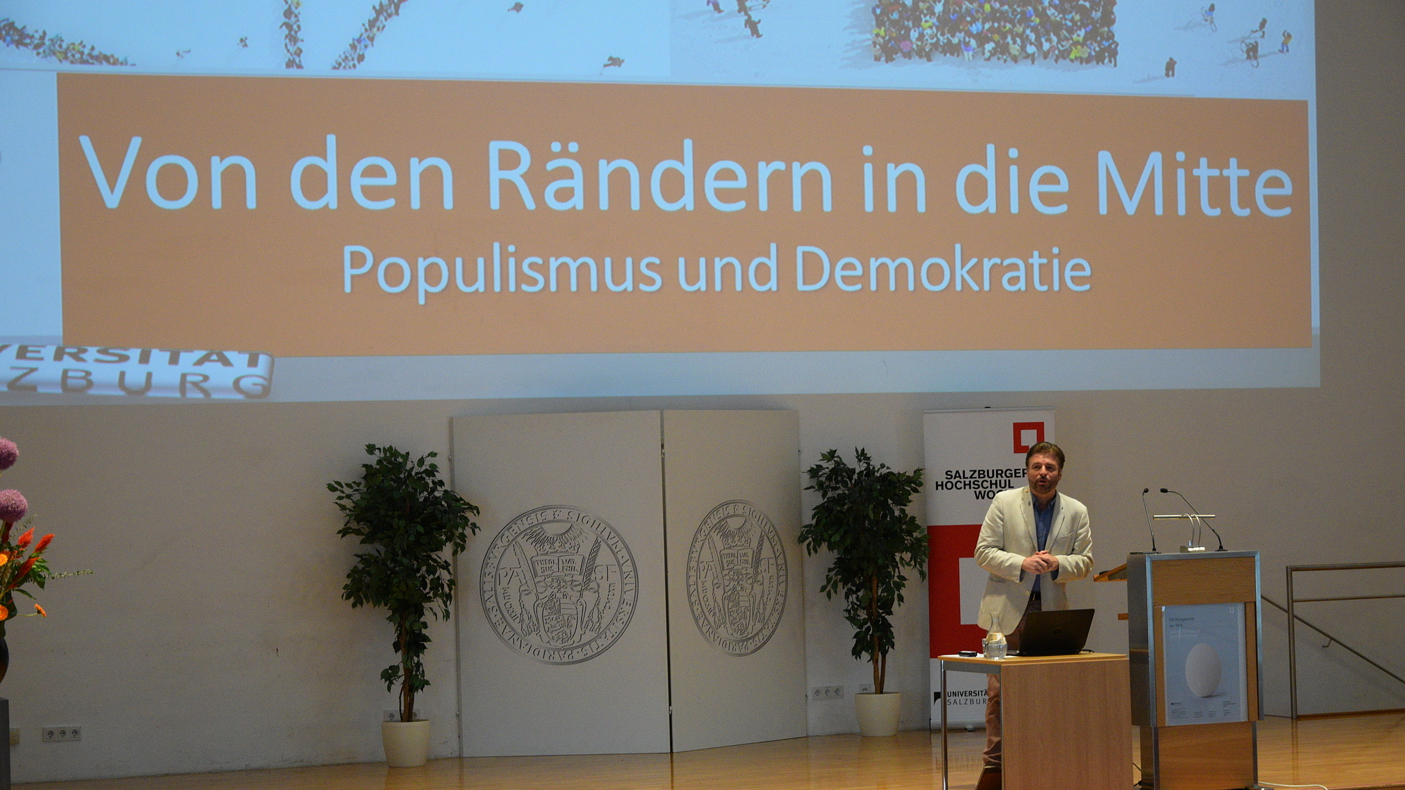 Salzburger Politikwissenschaftler Heinisch bei 'Salzburger Hochschulwochen': Populistische Parteien können Demokratie gefährden - Populistische Politik gedeiht im Schatten von politischen Systemkrisen 