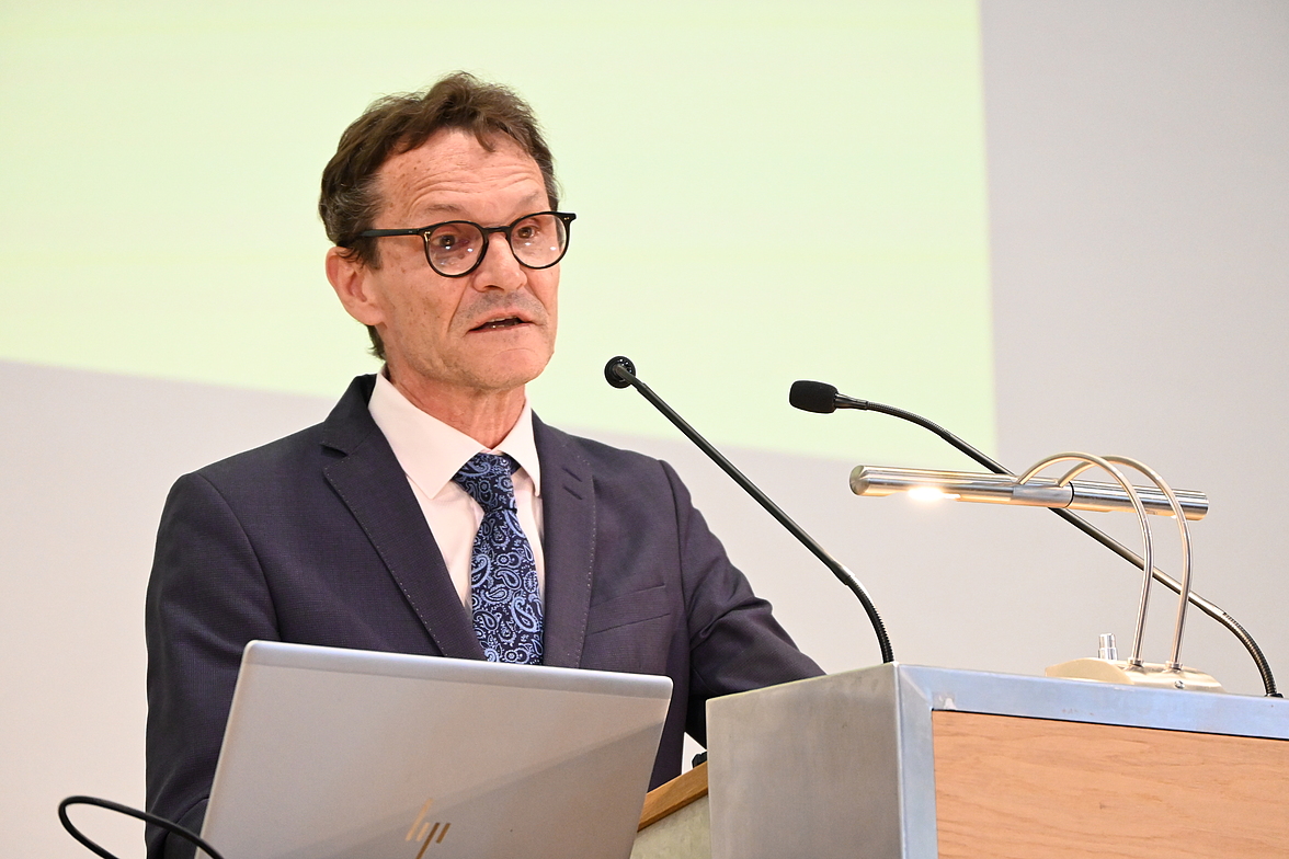 Rektor Bernhard Fügenschuh
