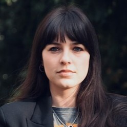 Dr. Paula Schütze