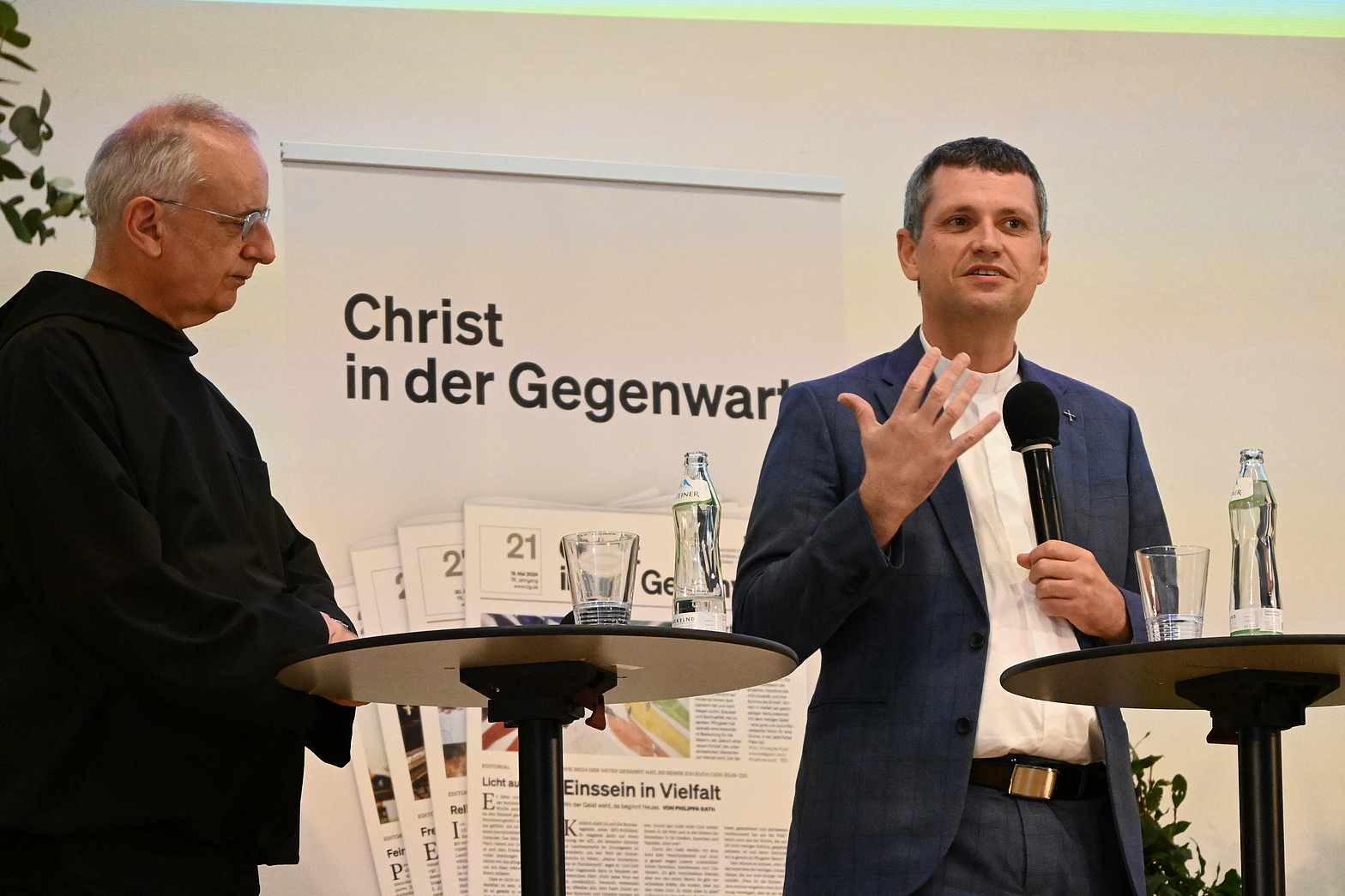 Generalvikar Harald Mattel bei der Podiumsdiskussion "Eine Kirche, die mehr leben lässt?!"