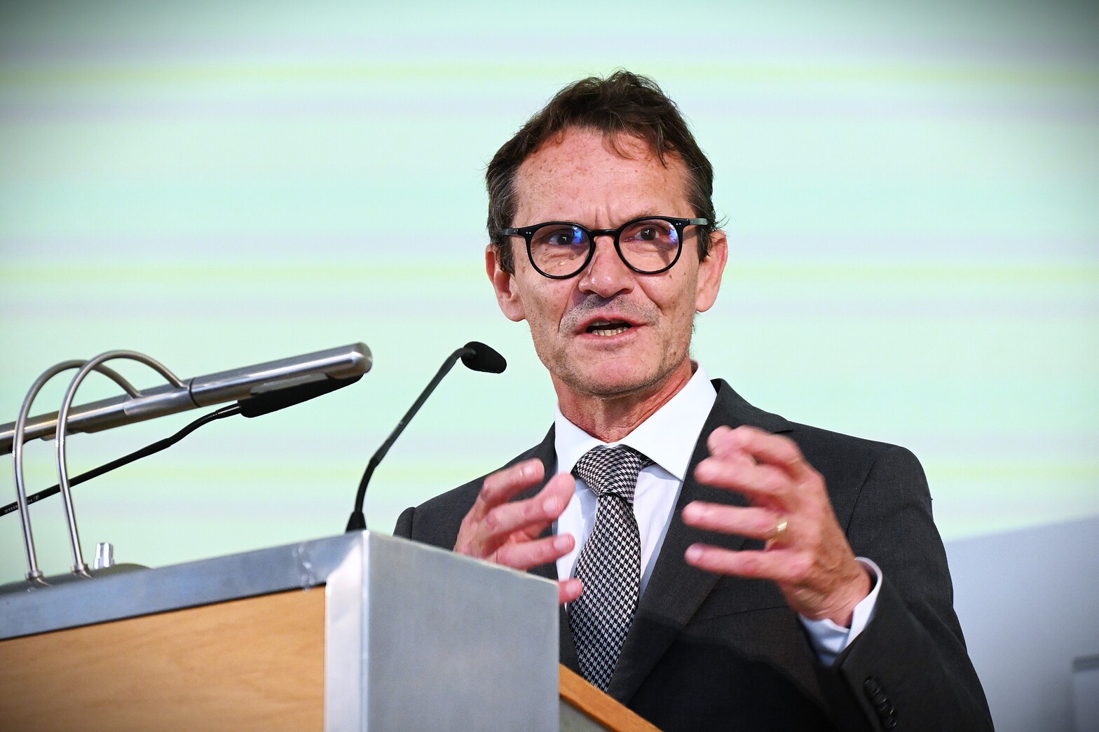 Rektor Bernhard Fügenschuh