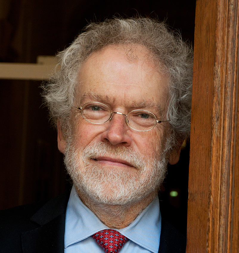 Anton Zeilinger Präsidium Aufnahme 2014 Präsidium ÖAW 2014 freigegeben